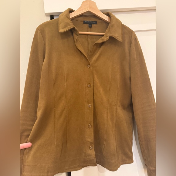 Banana Republic Vegan Suede Button-Up - Picture 5 of 10